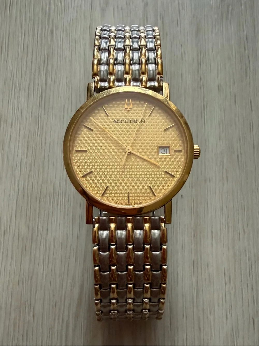 2004 Accutron Palermo Men's Watch 27B32 Sapphire Crystal Quartz